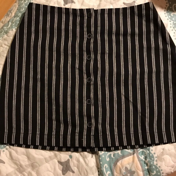 Ivy and main stripped skirt - Picture 1 of 3